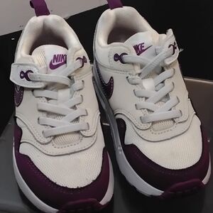 Nike Kids White and Purple Sneakers